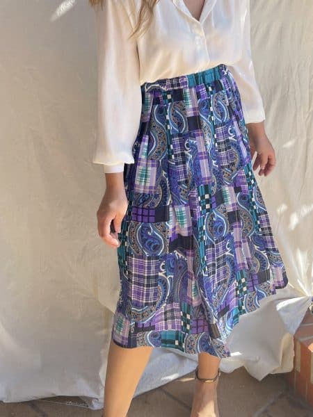 FALDA ESTAMPADA TABLAS