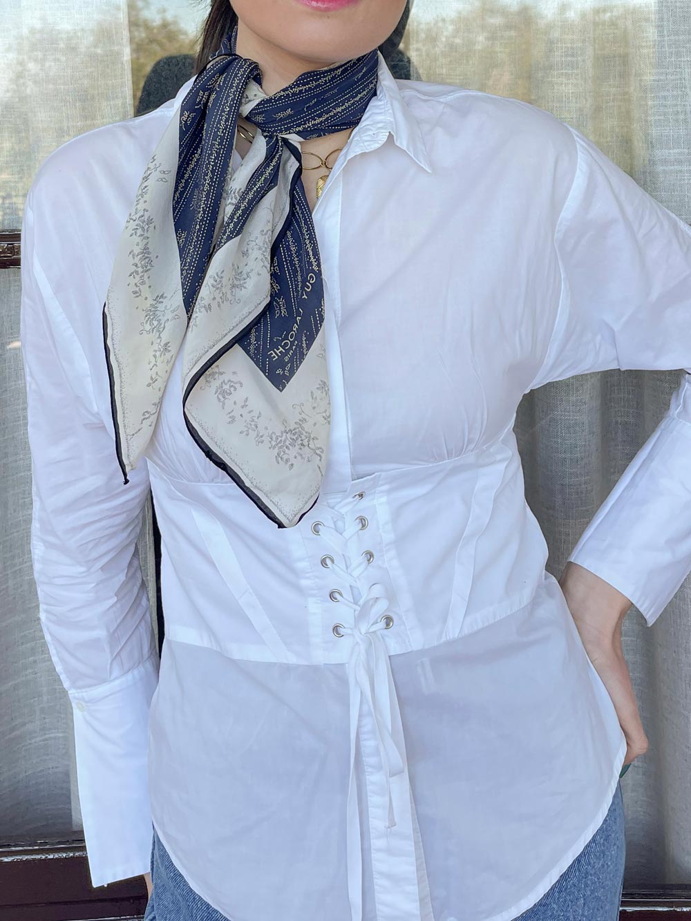 Panuelo seda guy laroche Imagen de Panuelo seda guy laroche