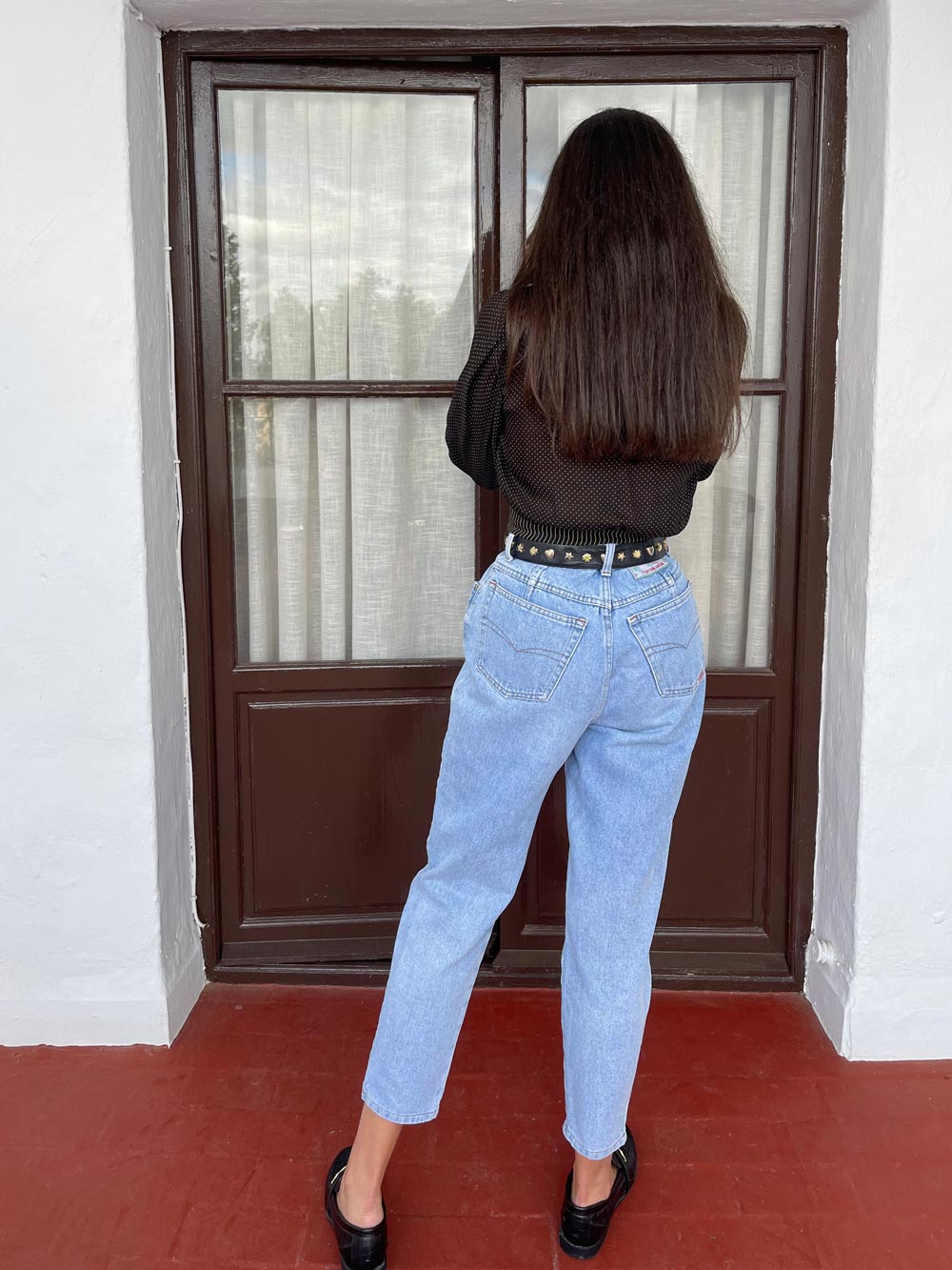 Imagen de Pantalon denim tono claro trasera