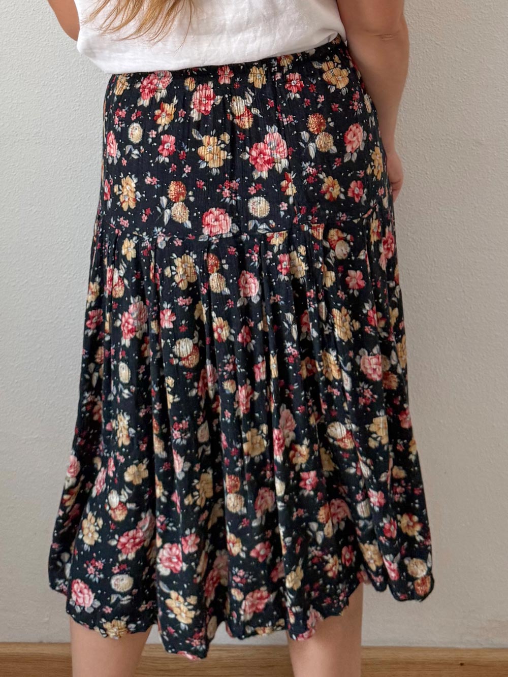 Imagen de Trasera falda vintage elastica