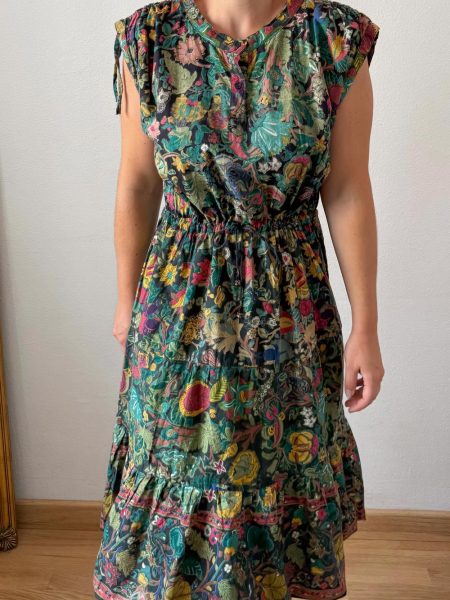Vestido print con volantes