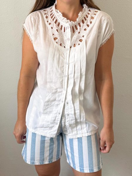 Blusa calados y bordados