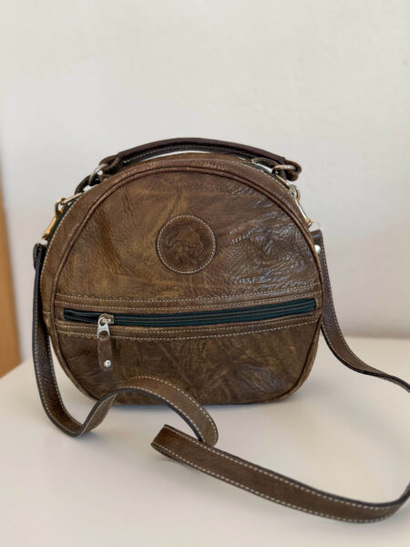 Imagen de Bolso ovalado verdoso (1)