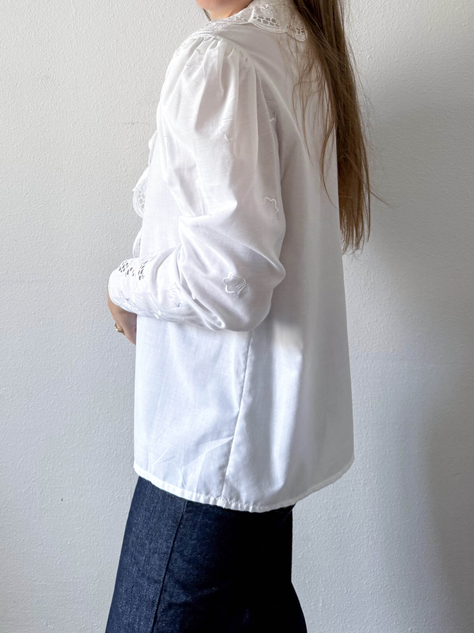 Blusa volantes bordados