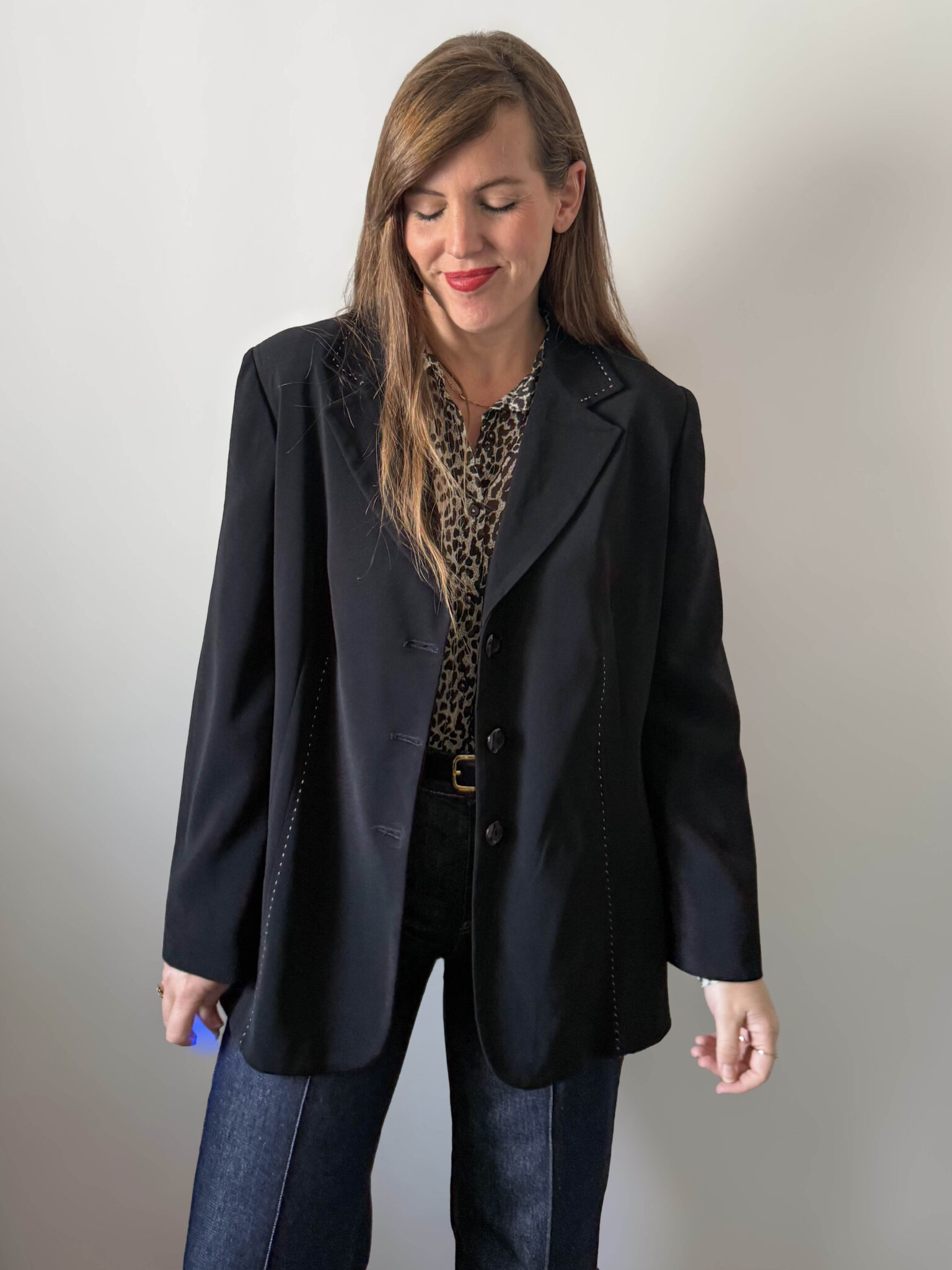 Imagen de Blazer negra pespuntes (3)