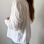 Imagen de Blusa blanca con lazo (3)