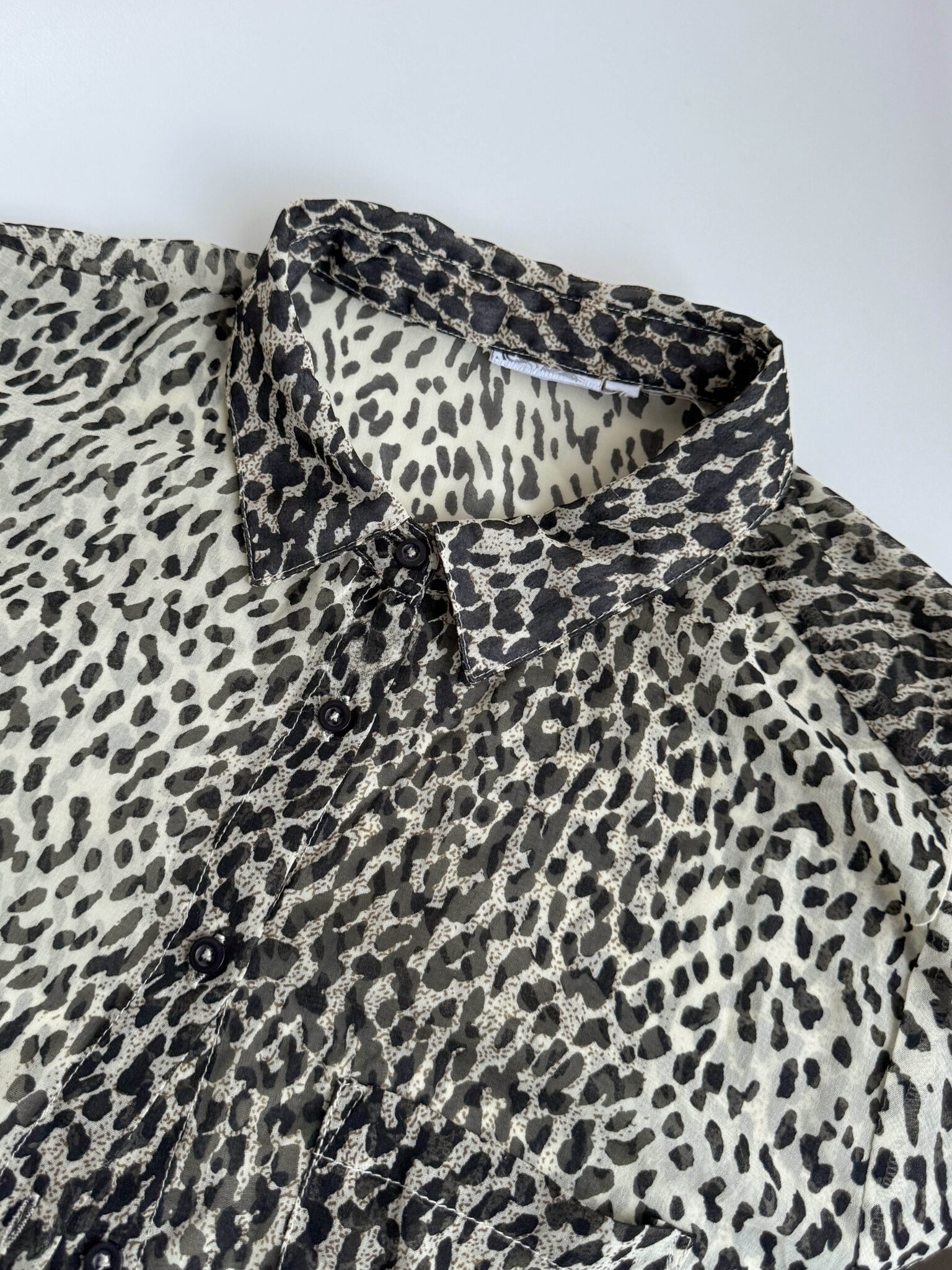 Imagen de Camisa animal print vintage (2)