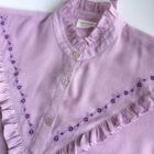 Imagen de Camisa rosa con volantes (1)