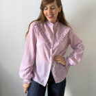 Imagen de Camisa rosa con volantes (2)