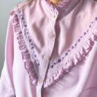 Imagen de Camisa rosa con volantes (5)