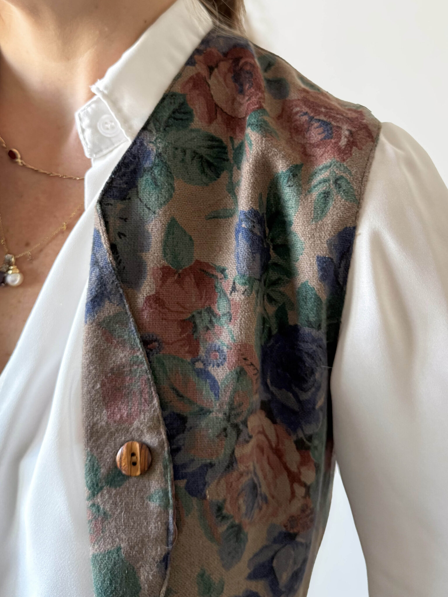 Imagen de Chaleco floral invierno (6)