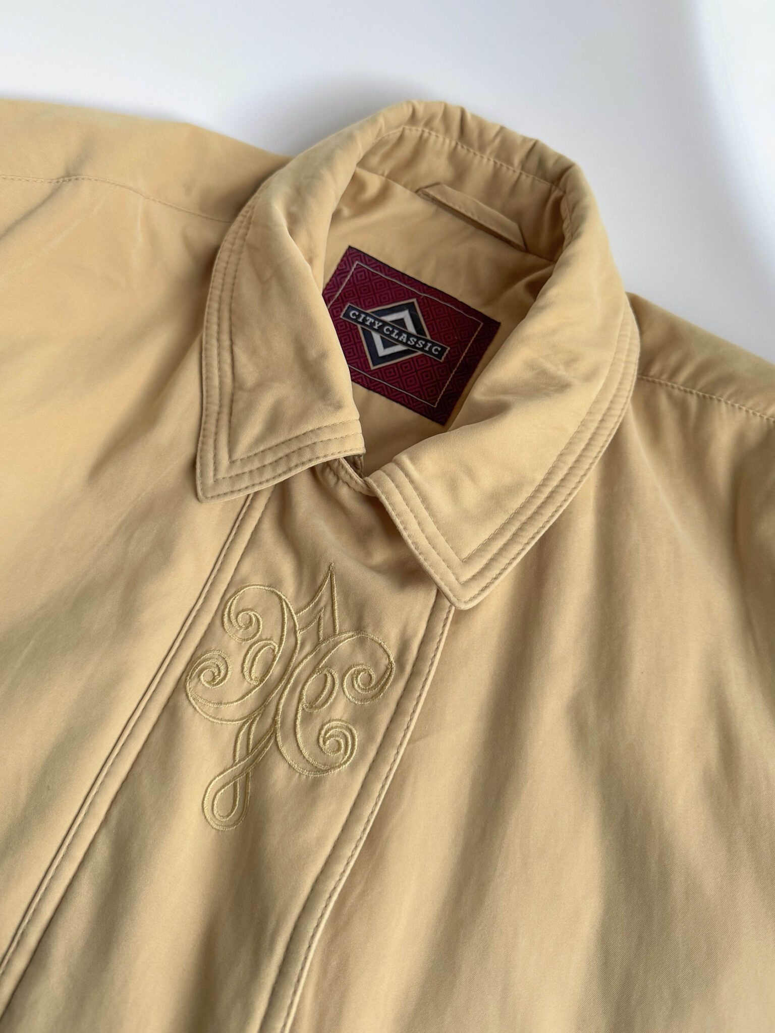 Imagen de Chaqueta acolchada bordado (3)