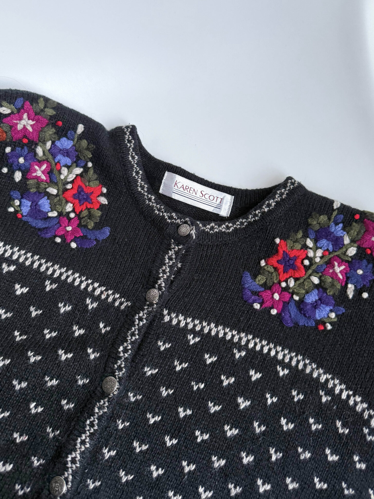 Imagen de Rebeca azul con flores (1)