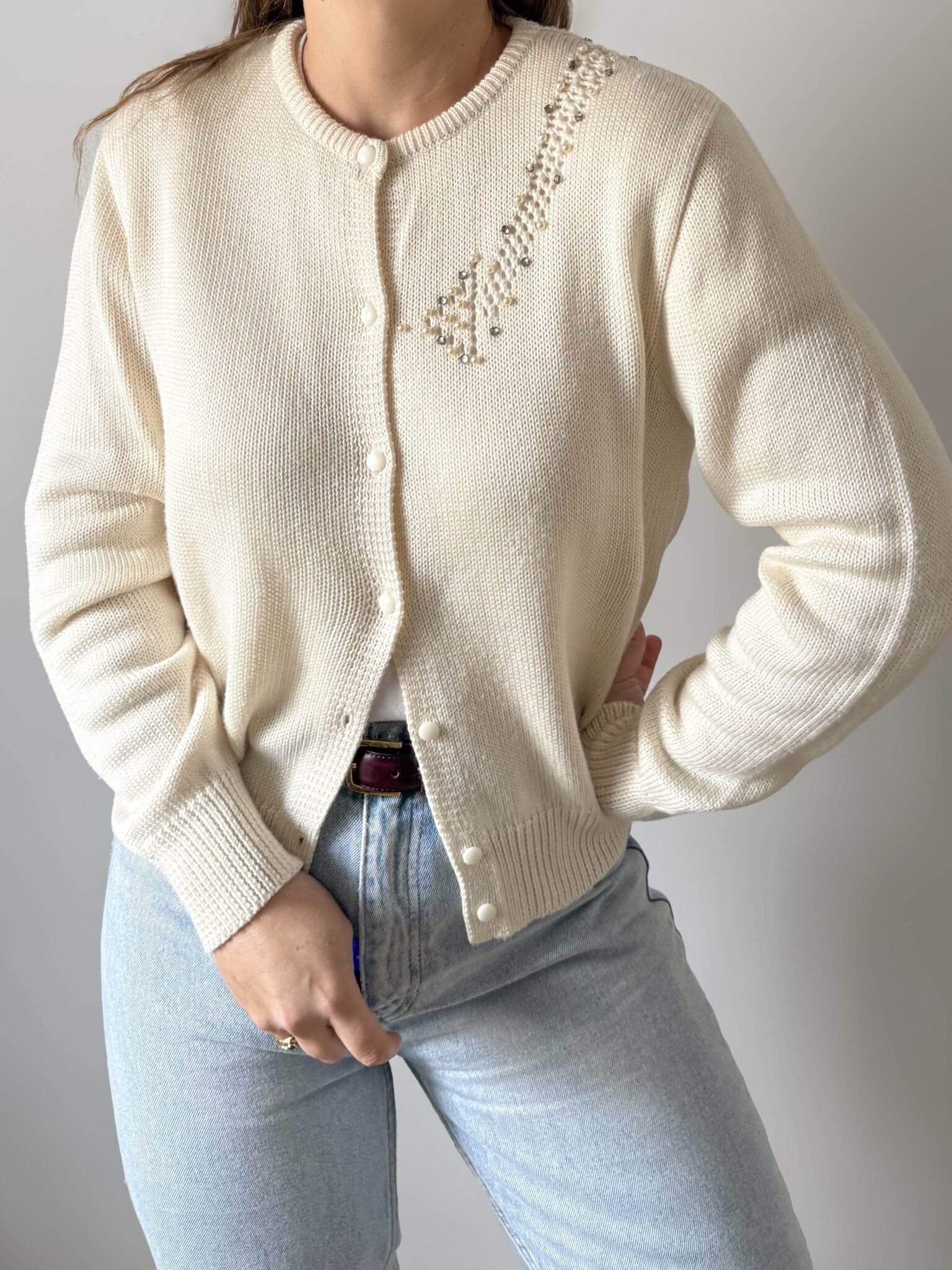 Rebeca detalle perlas (1) Imagen de Rebeca detalle perlas (1)