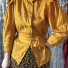 Imagen de Blusa fiesta mostaza (3)