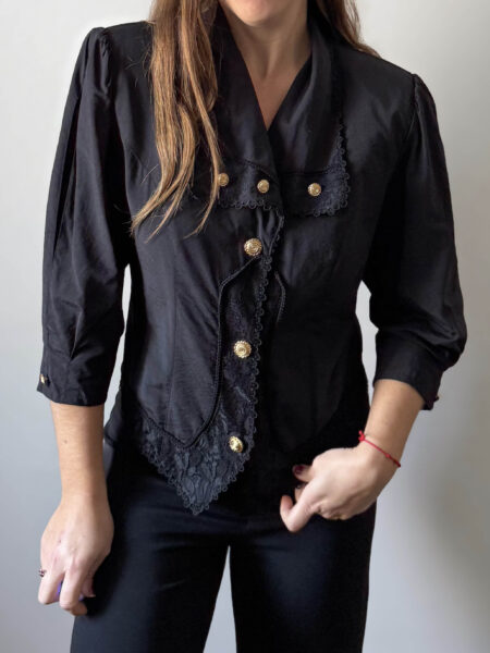 Imagen de Blusa negra encajes (4)