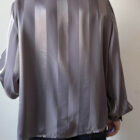 Imagen de Blusa satinada morada (1)