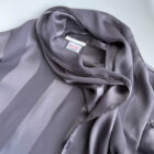 Imagen de Blusa satinada morada (2)