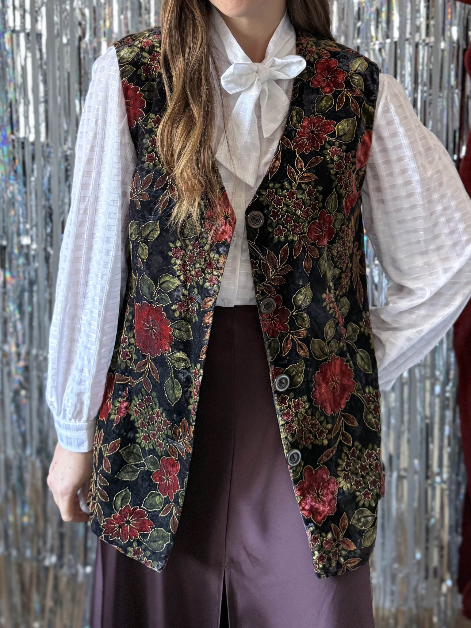 Chaleco brillo flores (1) Imagen de Chaleco brillo flores (1)