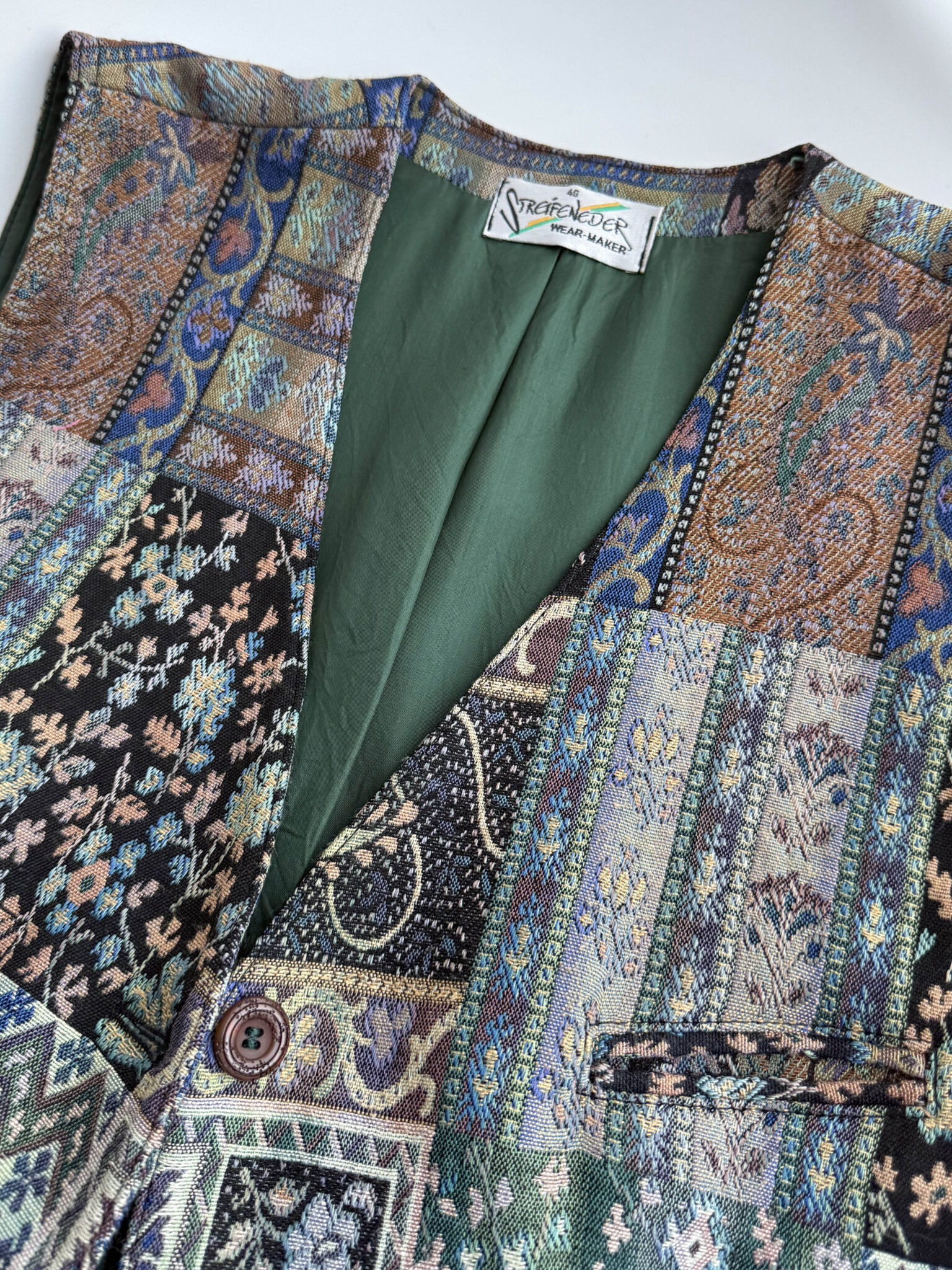 Imagen de Chaleco tapiz estampado (1)