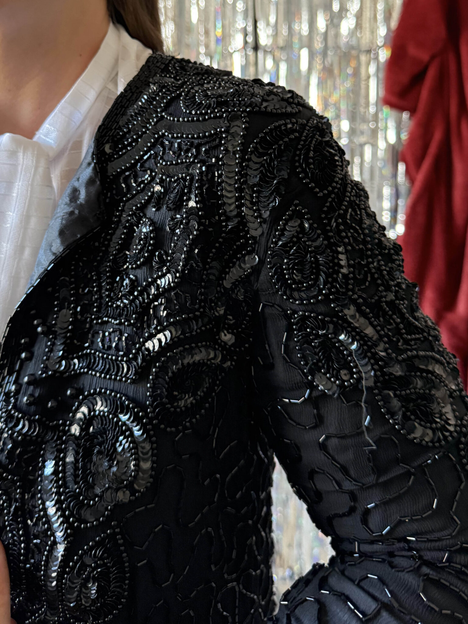 Imagen de Chaqueta negra pedreria (3)