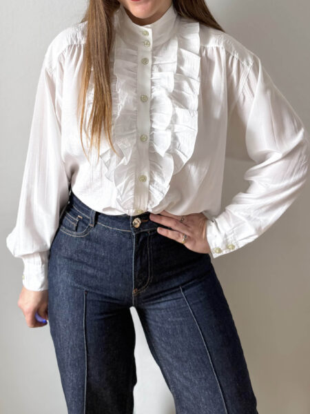 Imagen de Blusa blanca chorrera (5)