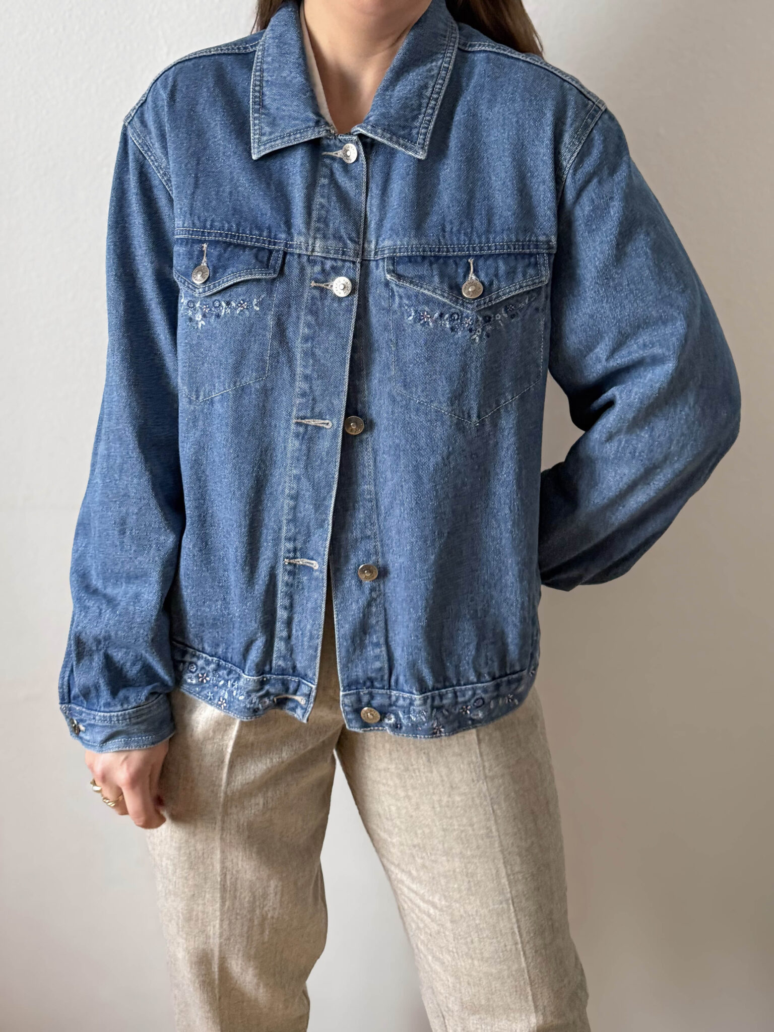 Imagen de Chaqueta denim con bordados (6)