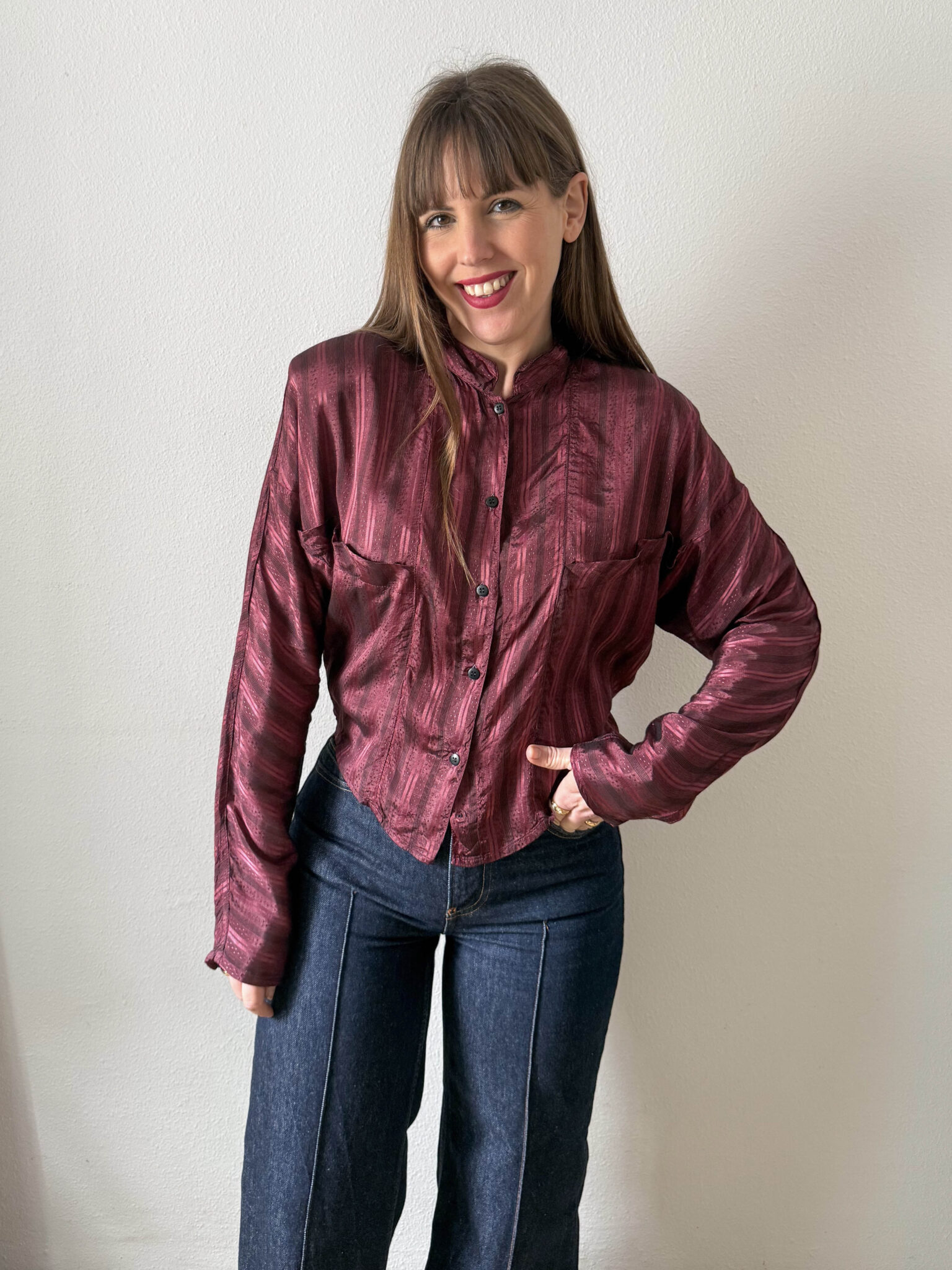 Imagen de Blusa satinada cuello mao (4)