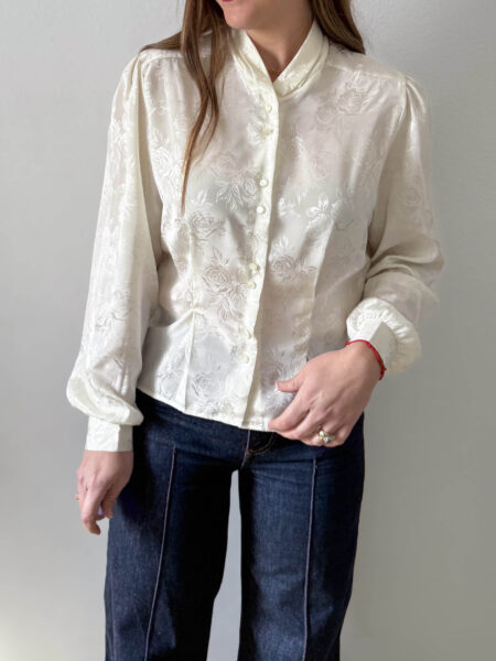 Imagen de Blusa satinada marfil (2)