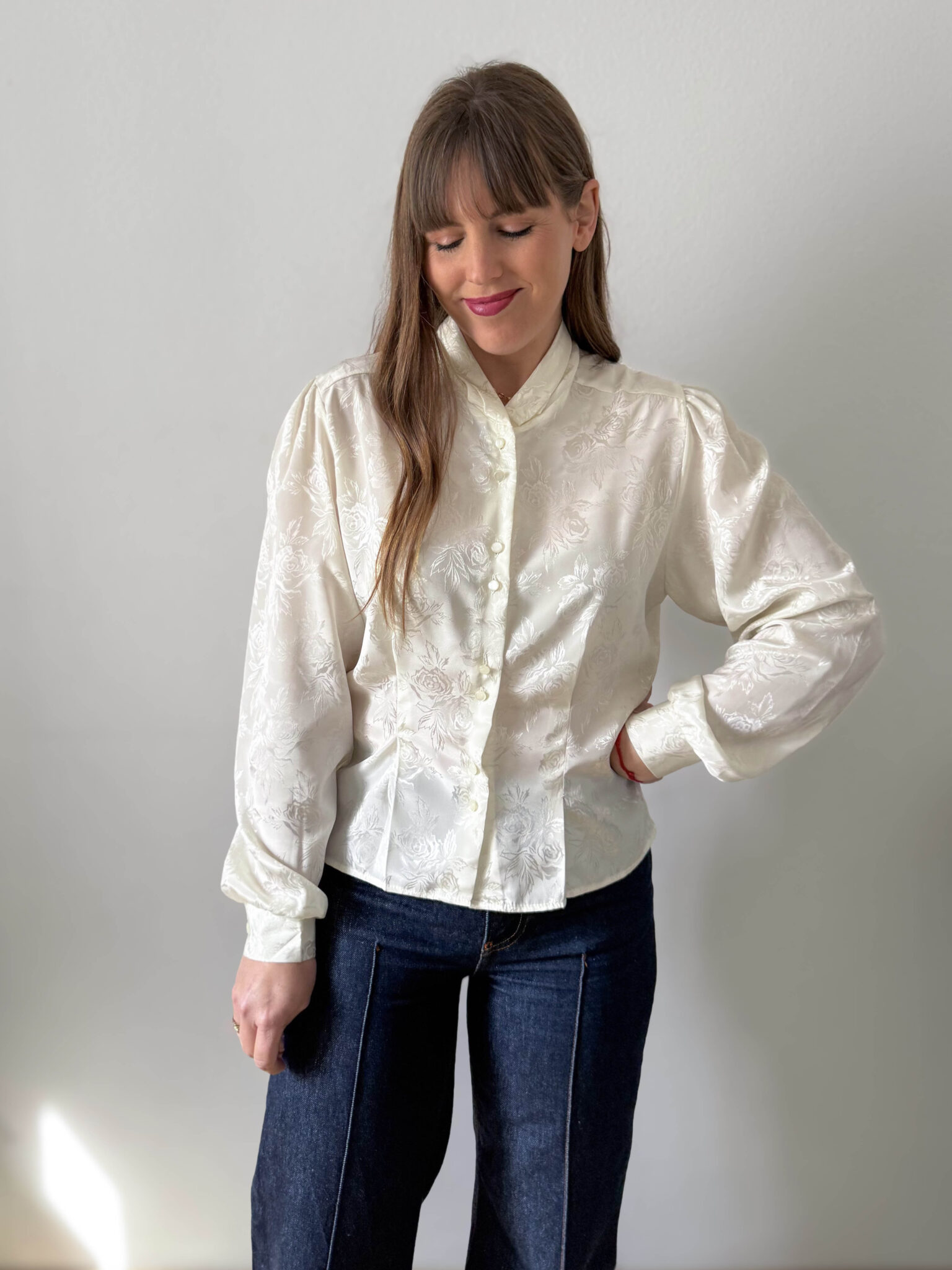 Imagen de Blusa satinada marfil (3)