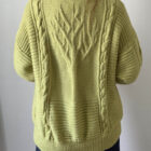 Imagen de Cardigan trenzado lima (5)