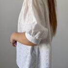 Imagen de Blusa blanca tejido bordado (2)