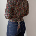Imagen de Blusa floral con lazada (5)