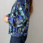 Imagen de Blusa flores azules (4)