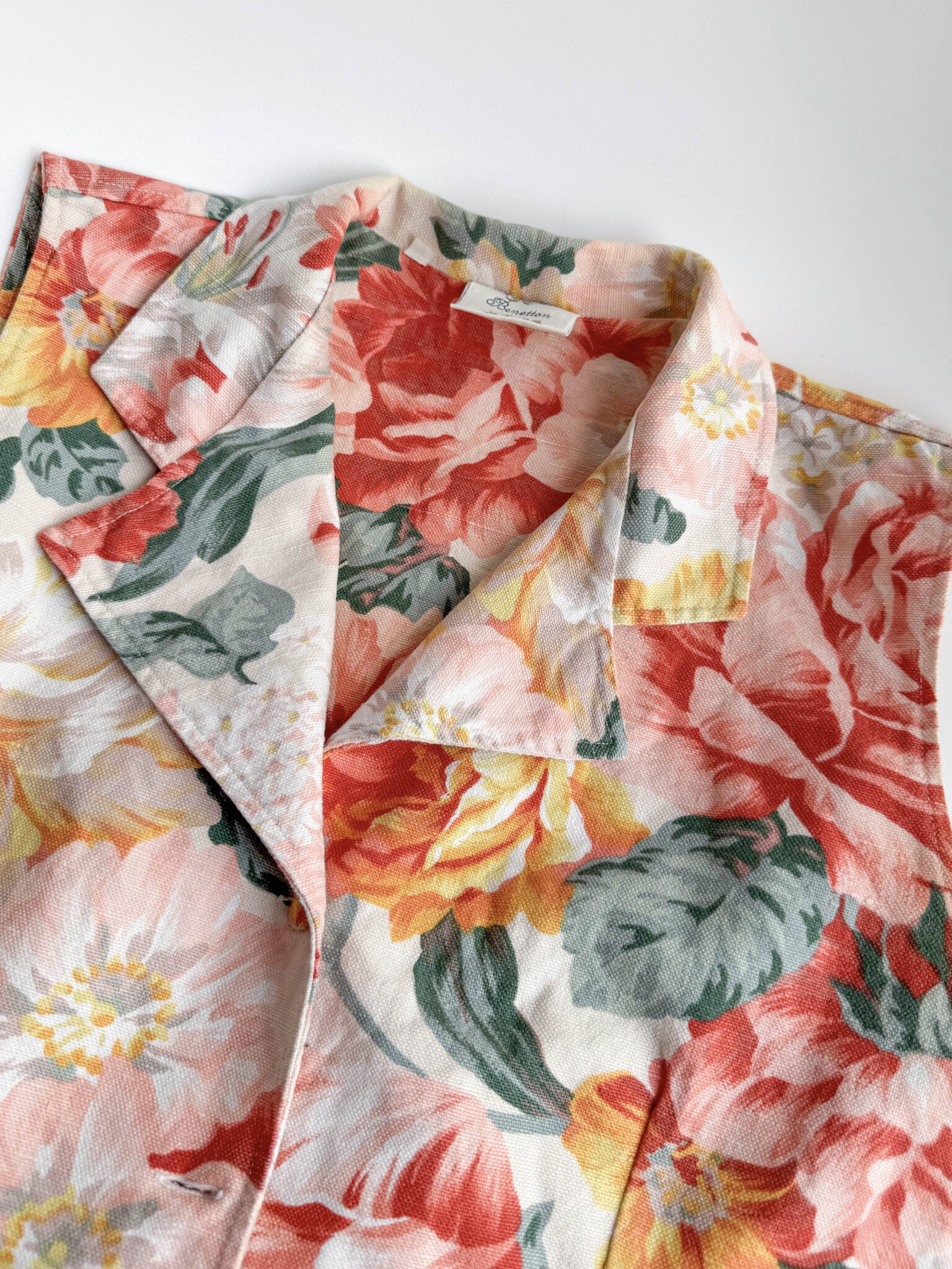 Imagen de Chaleco benetton flores (1)