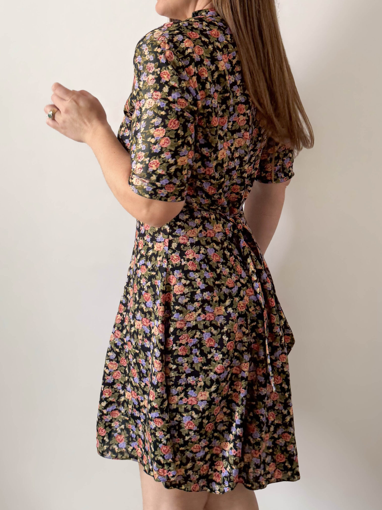 Imagen de Vestido corto floral (5)
