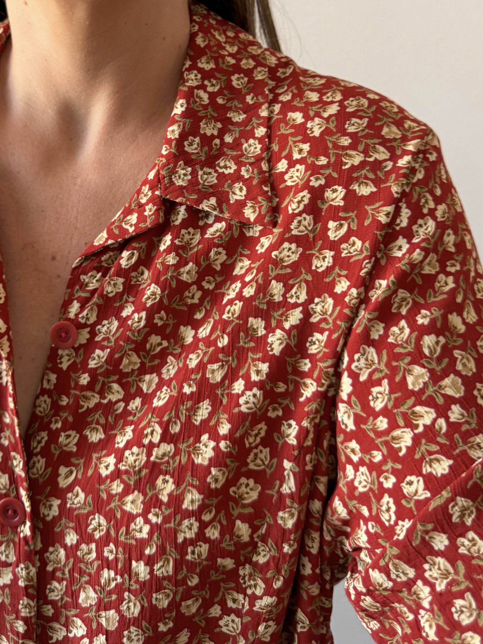 Imagen de Camisa flores caldera (5)