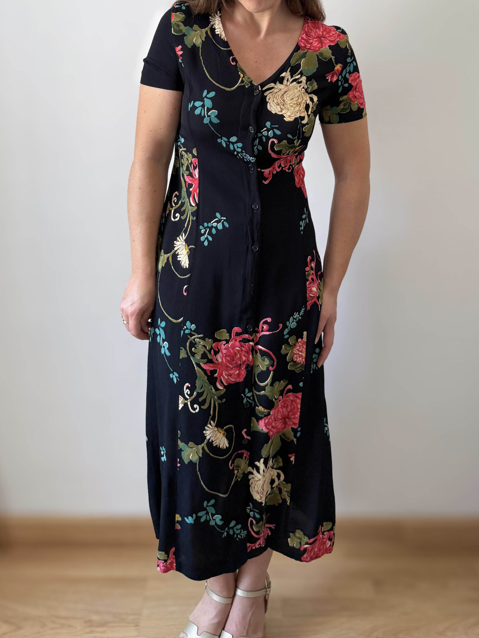 Imagen de Vestido negro estampado (3)
