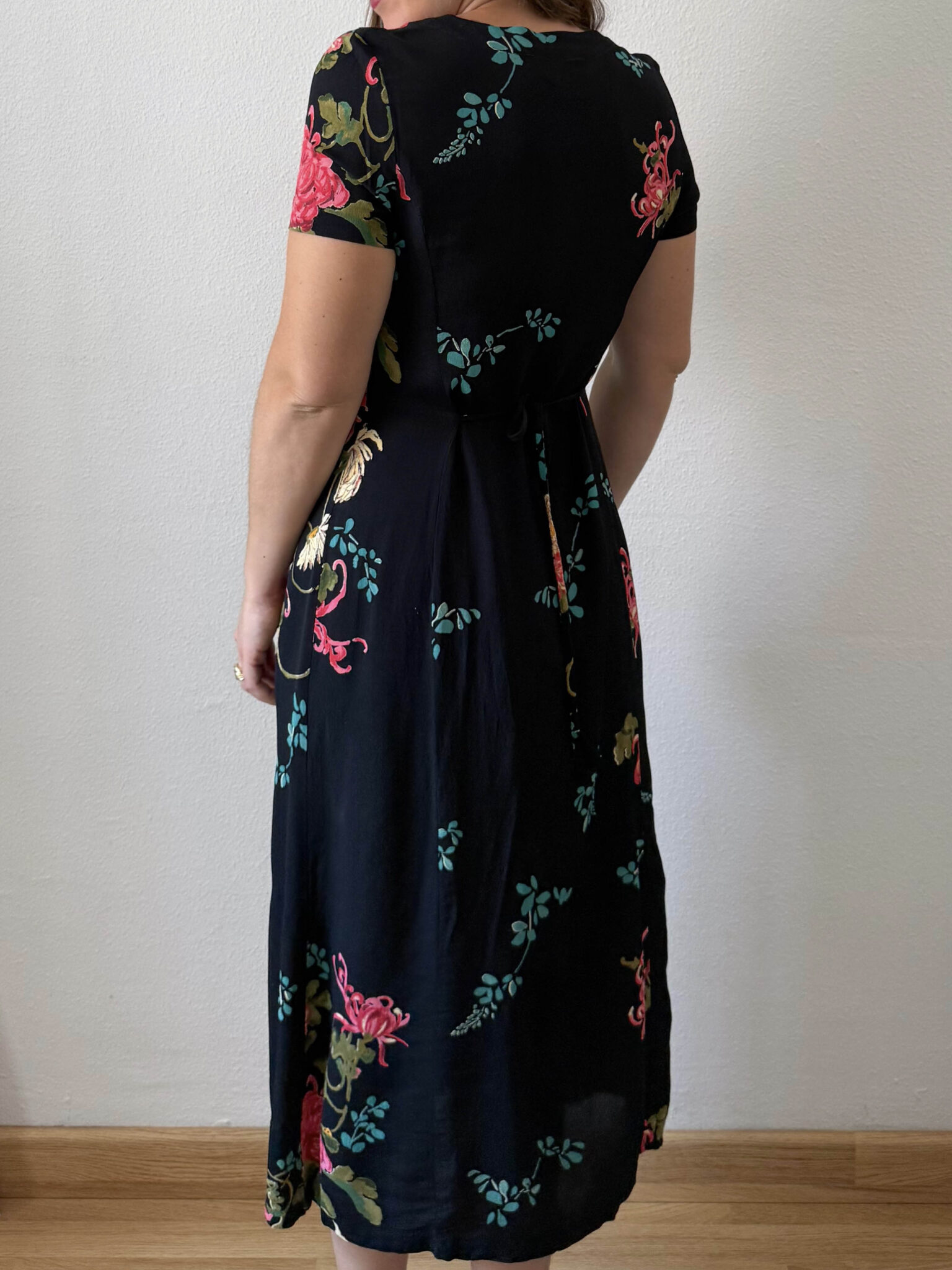 Imagen de Vestido negro estampado (7)