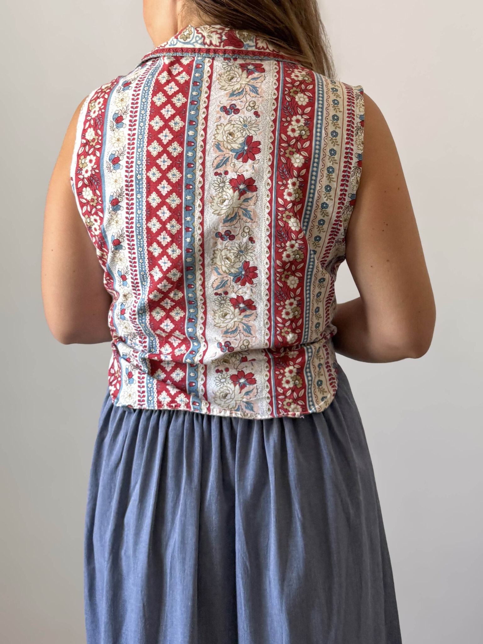 Imagen de Blusa sin mangas estilo provenzal (1)