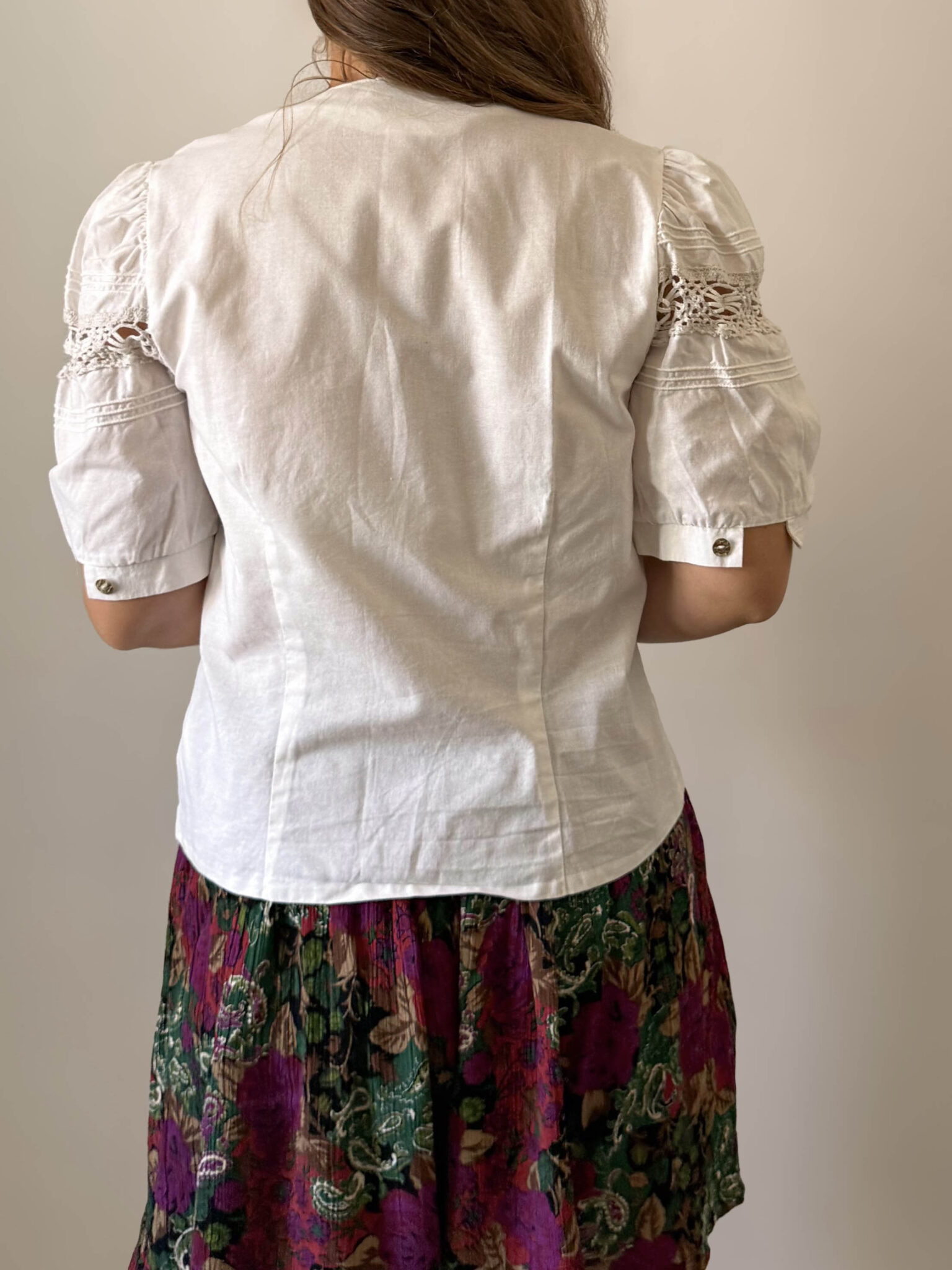 Imagen de Blusa alemana con paneles bordados (12)