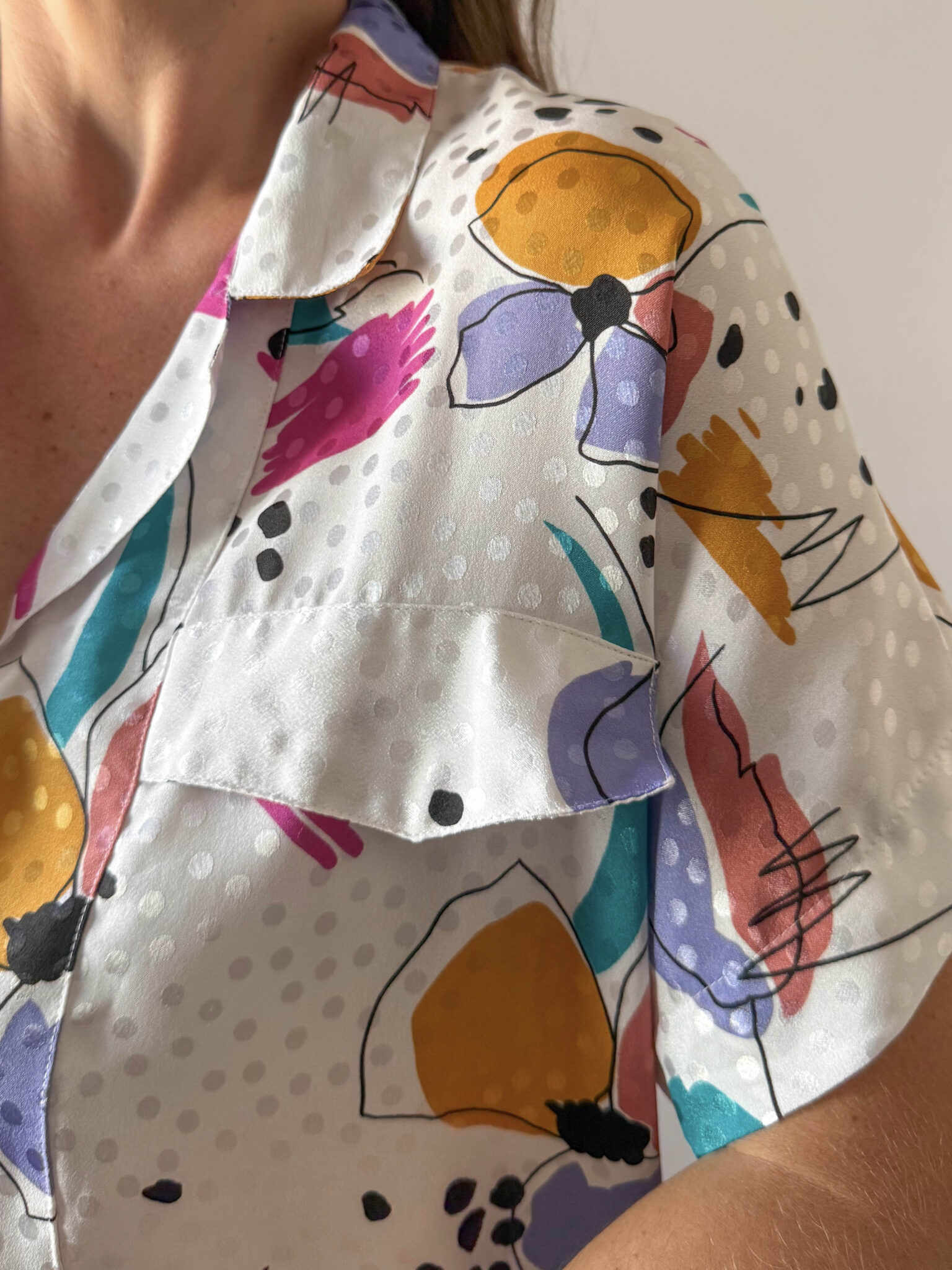 Imagen de Blusa satinada años90 (4)