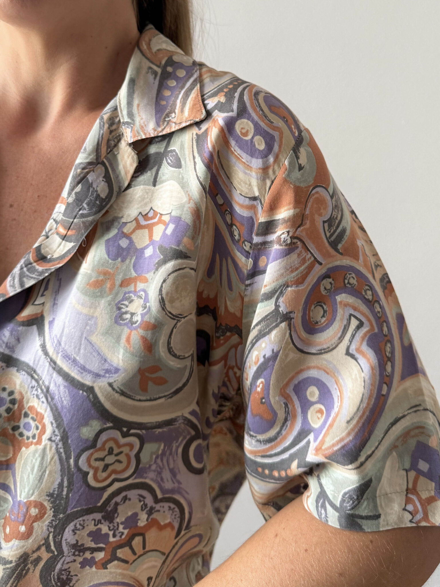 Imagen de Camisa paisley tonos pastel (12)