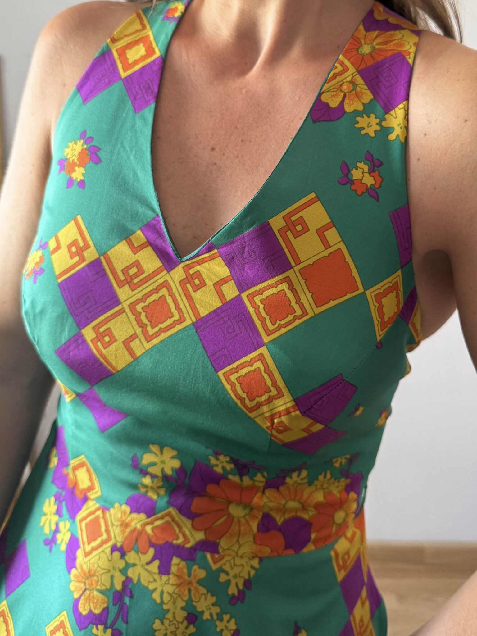 Imagen de Vestido espalda cruzada años70 (1)