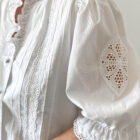 Imagen de Blusa austriaca bordada 80s (5)