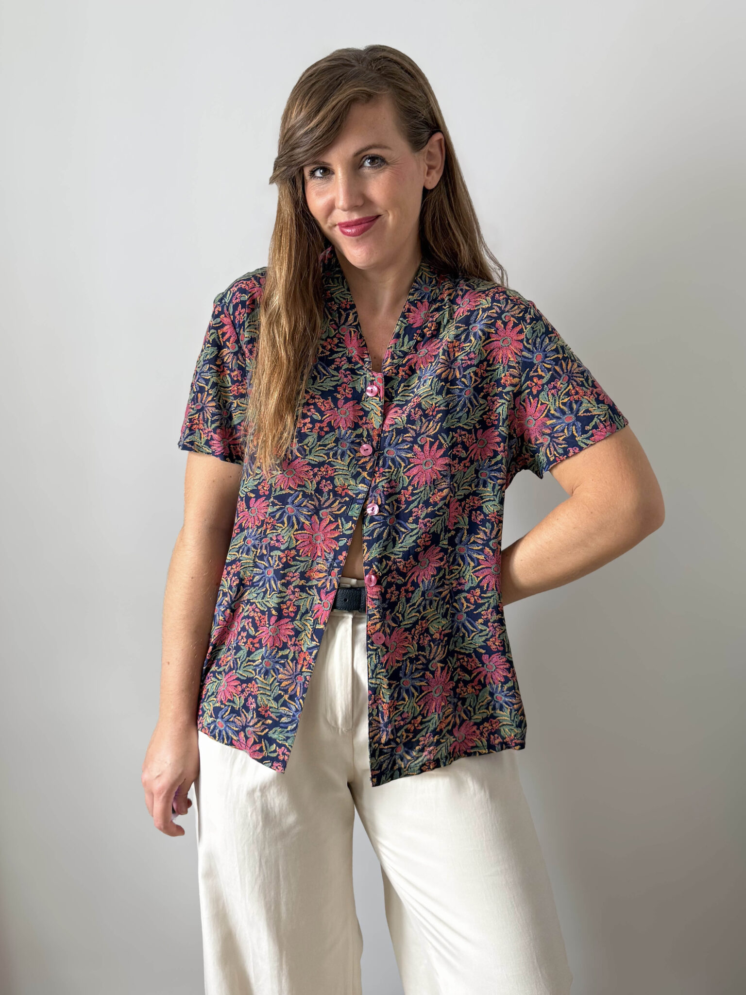Imagen de Blusa de seda escote v (2)