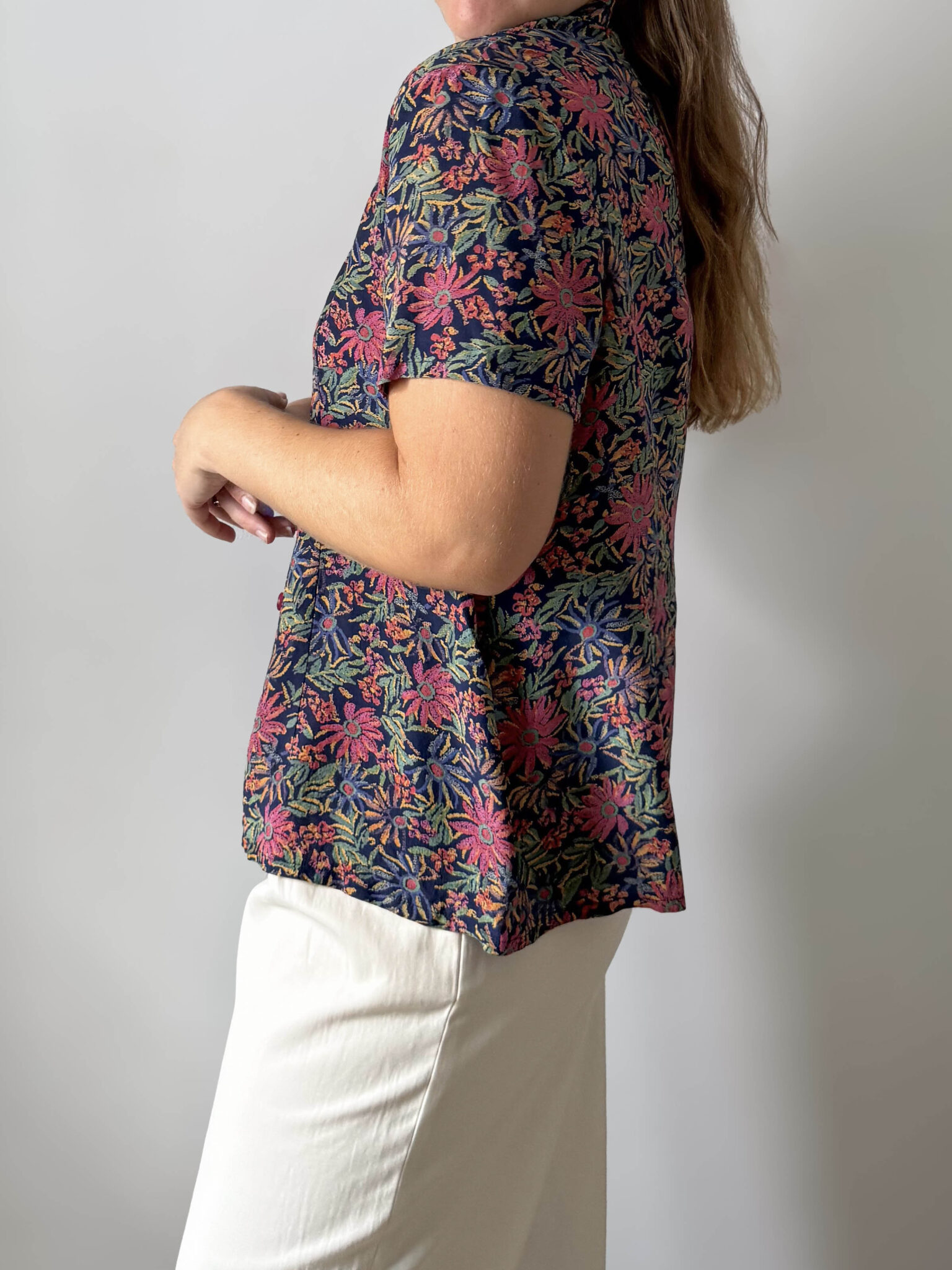 Imagen de Blusa de seda escote v (3)