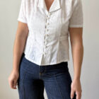 Imagen de Blusa bordada con solapas (6)