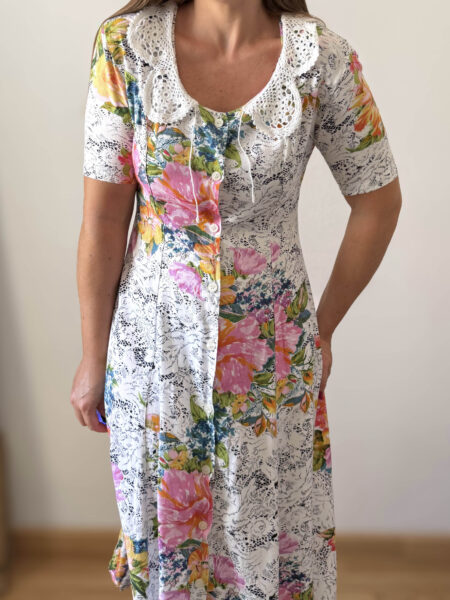 Imagen de Vestido con cuello de crochet (1)