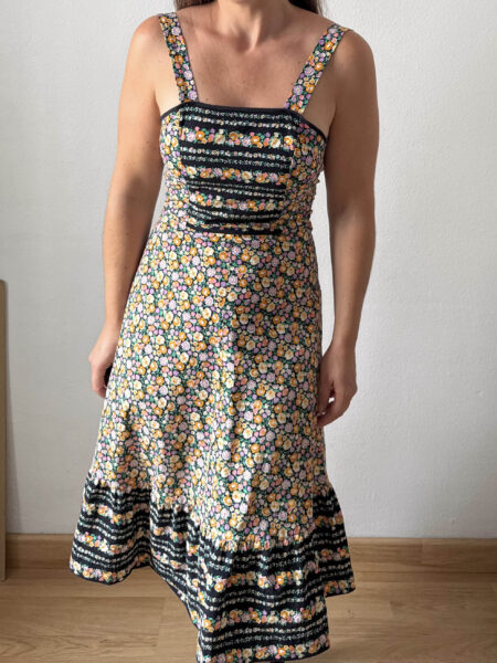 Imagen de Vestido con vuelo años 70 (3)